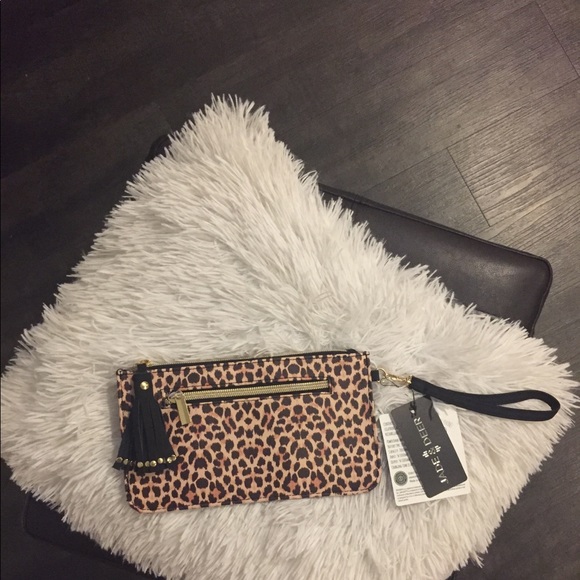 🎉HP-Style Staples/Jade & Deer Charging Wristlist - Picture 3 of 7